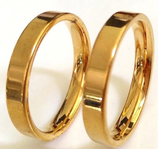 Commercio all'ingrosso 50pcs anelli a fascia in oro 4mm qualità acciaio inossidabile 316L anello di fidanzamento per matrimonio amanti regalo anello per feste gioielli classici