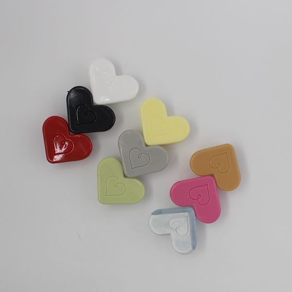 

2019 new style colored loving heart bumper children right angle safe protection teapoy table table kits silicone corner guard