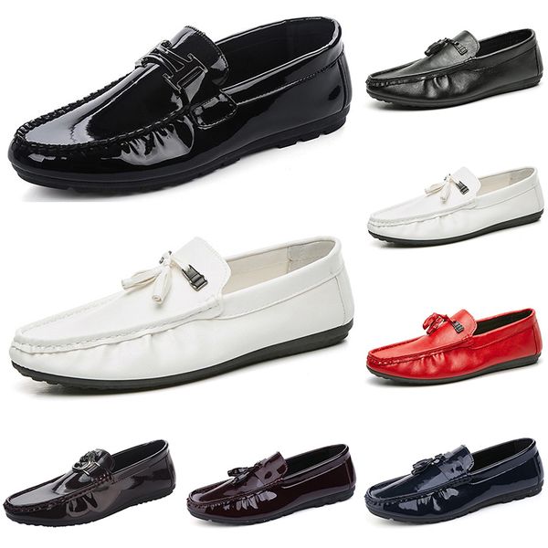 

2020 designer luxury men women casual shoes black loafers flat patent leather slip on fashion mens trainers sneakers size 39-44 color23