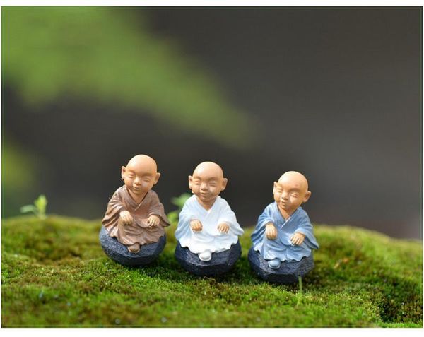 

Новый кунг-фу мультфильм монах статуэтки сказочный сад миниатюры украшения террариум украшения мох микро пейзаж смолы ремесла