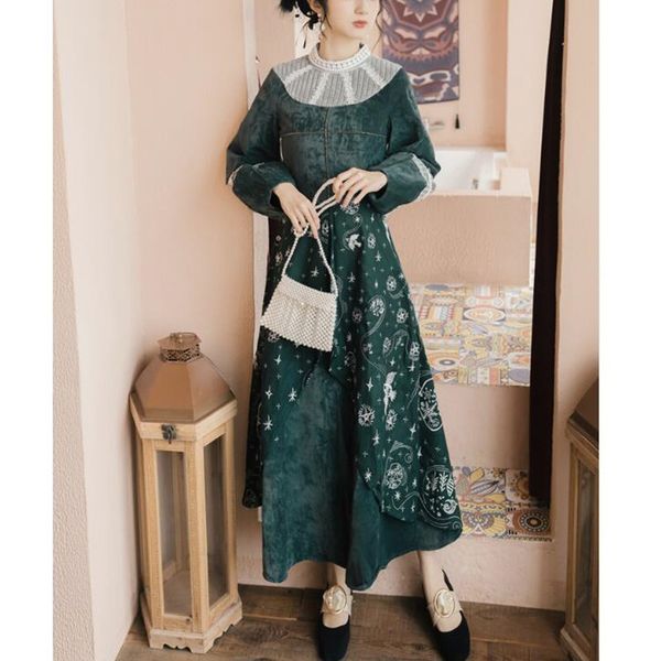

2020 autumn and winter new retro elegant embroidered stitching stand-up collar was thin temperament long-sleeved dress, Black;gray