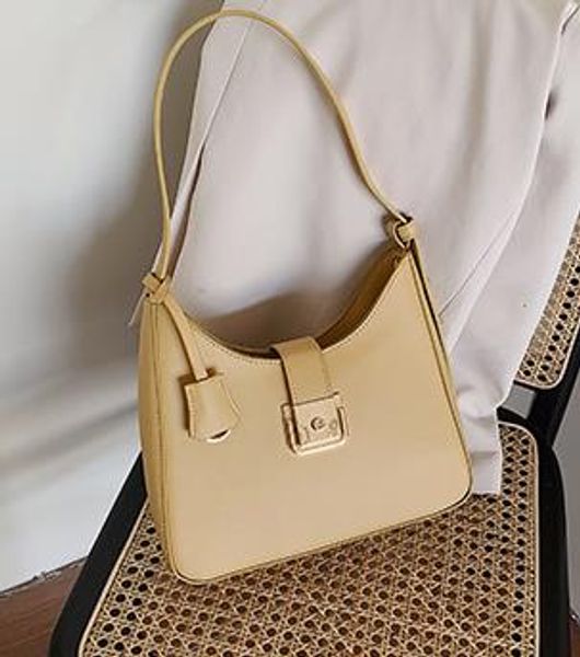 

designer senior sense niche bag 2020 new retro fashion baguette luxury casual shoulder slung armpit bag