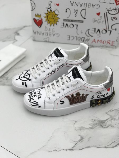 

dhl 2020 platform new fashion casual sneakers retro basketball men's shoes triple golden casual sneakers07, Red;white