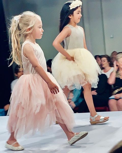 

2019 new kids lace tutu dress for girls backless wedding dress infantil baby birthday party for flower girls, Red;yellow