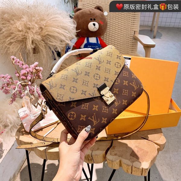 

luxury clutch women crossbody messenger fashion vintage leather handbags shoulder bags - 2126