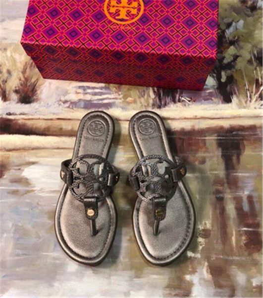 

De igner men women andal de igner hoe luxury lide ummer fa hion wide flat lippery with thick andal lipper flip flop