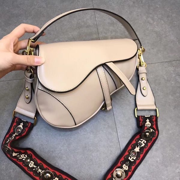 

2019 винтажная женская сумка-тотализатор женская мини-седельная сумка женские сумки на ремне с ремешком для дам мягкая кожаная сумка через плечо