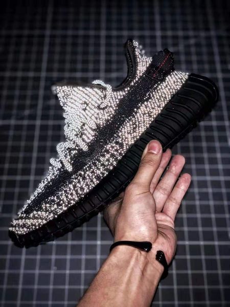 

бесплатная доставка kanye west статическая светоотражающие кроссовки мужчины женщины черный спортивная обувь большого размера 13