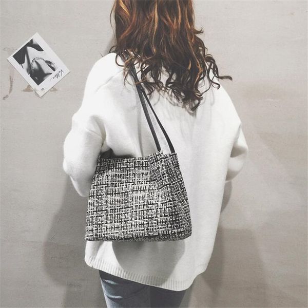 

fashion wild versatile bucket bag for women 2019 fairy retro trend shoulder bag weaving handbag casual handle women bags