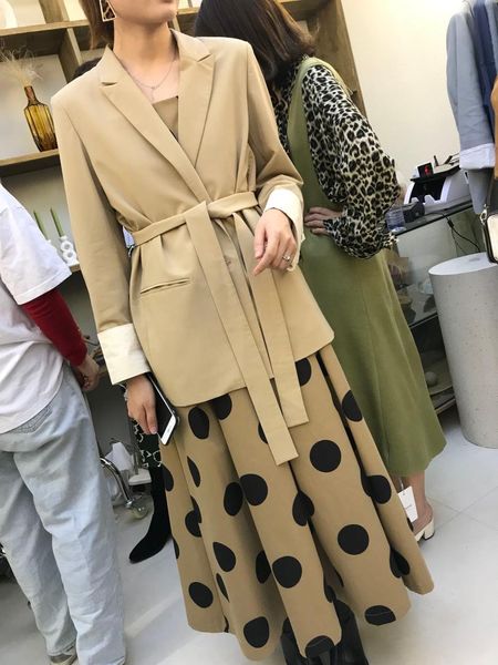 

fashionable temperament dt spring dress new style 2019 korean version slim lapel tie waistband roll-edged sleeve suit jacket sol, Black