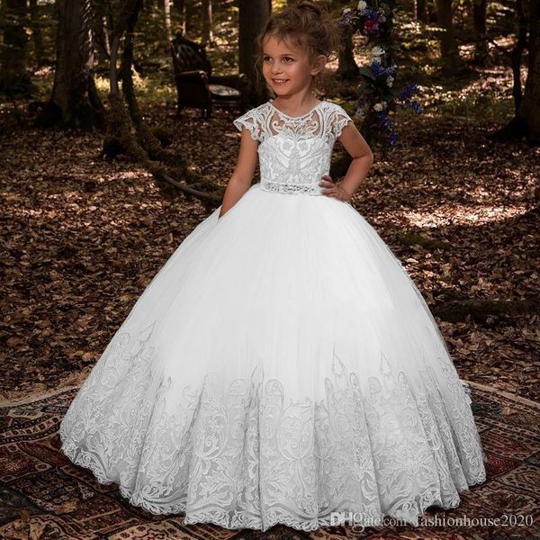 Prinzessin Jewel Weißer Hals, Flügelärmel, Perlenspitze, Applikation, Schärpe, Kinderfestzug-Kleider, Blumenmädchen-Kleider für Hochzeiten