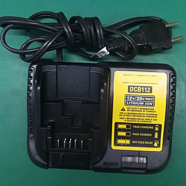 

dcb112 power tool accessory original used li-ion battery charger for 12v - 20v serise li-ion battery