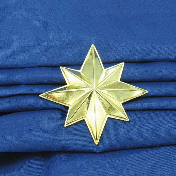 

2019 new cosplay brooches captain marvel brooch pendants, Gray