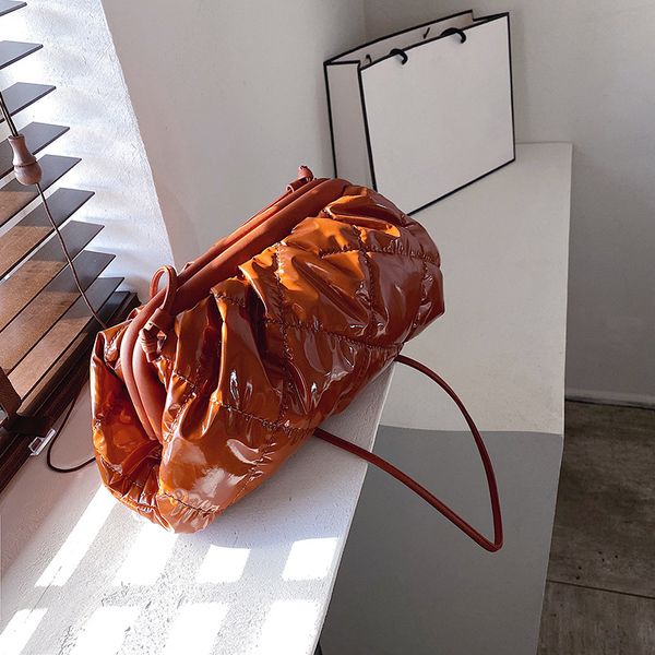 

patent women handbag 2020 cloud new designer fashion crossbody messenger bag vintage simple down clutch bag