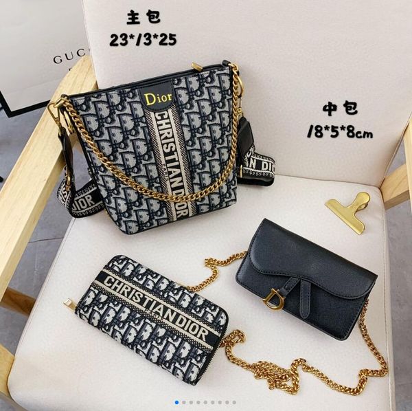 

2020 ladies new wild handbag wallet three-piece messenger bag ladies simple wild exquisite women's new business bag chain bag