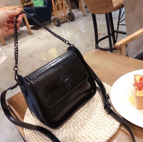 

designer women handbags luxury lady chain shoulder bags crossbody women bags temperament l0g0 letter