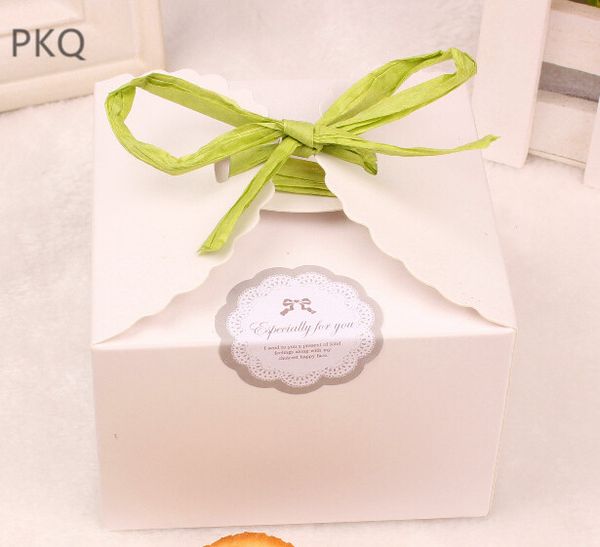 

50pcs kraft cookie package macarons box,white cake box,brown chocolate muffin biscuits box for wedding,cupcake storage holder