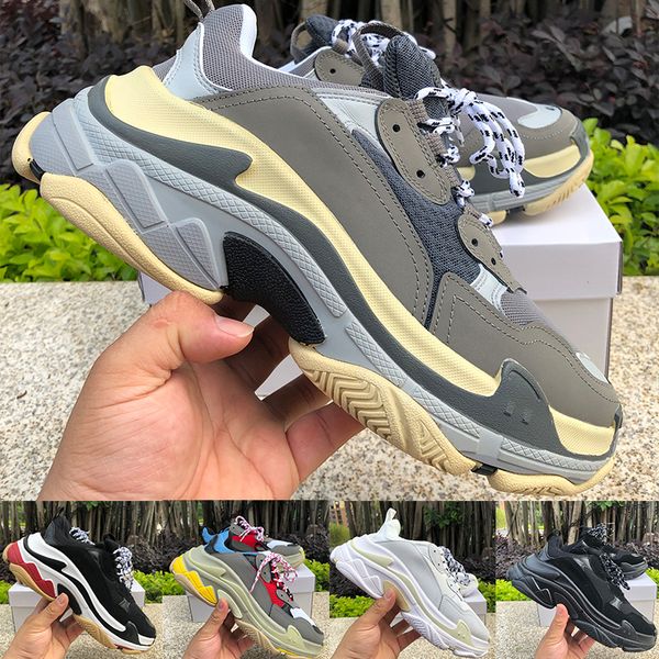 

luxury designer man shoes paris triple s black white red grey beige green yellow mens casual shoes women fashion sneakers