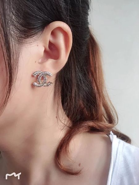 

various styles jewelry designer classic earring stud beautiful and beautiful designed for boys and women high-end design, Silver