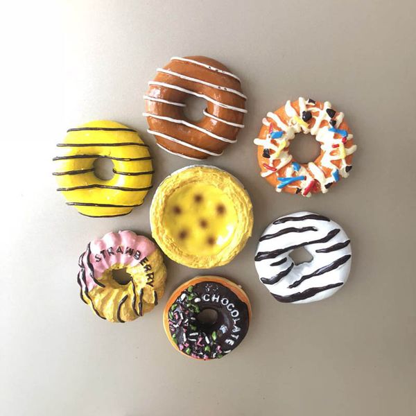 

1pcs resin cute sweet donut fridge magnet doughnut souvenirs simulation food home decor message holder