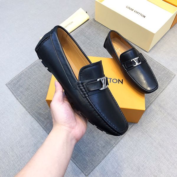 

Genuine leather men ca ual hoe luxury brand 2019 men loafer mocca in breathable lip on black de igner driving hoe plu ize u 89