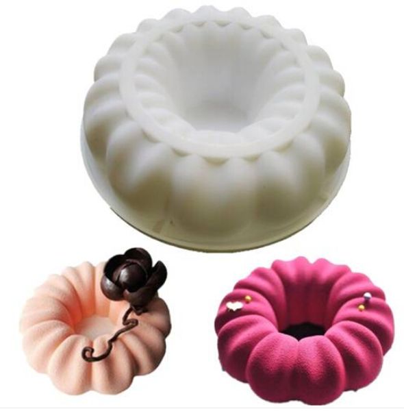 

2019 wholesales round petal flowe shape silicone cake mold 3d cupcake jelly pudding cookie