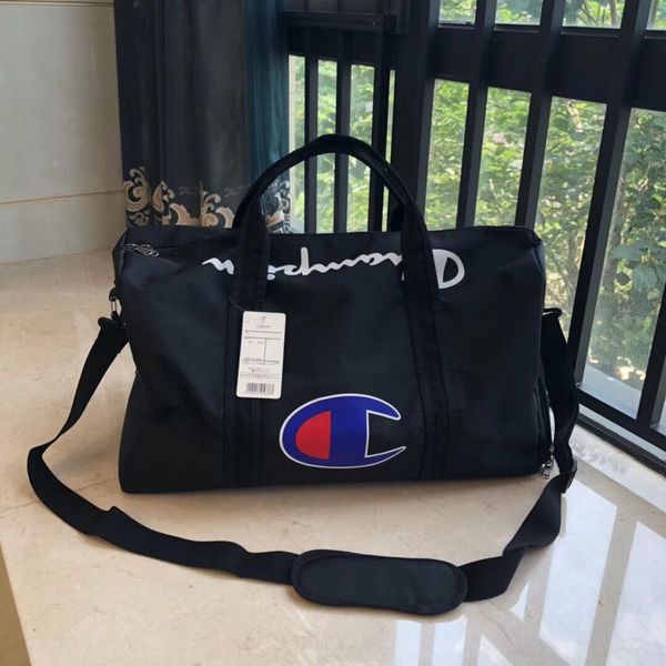 

2019 new fashion men women travel bag duffle bag, leather luggage handbags large capacity sport bag 62cm