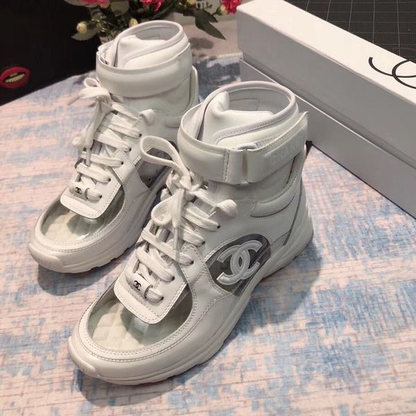 

Fa hion luxury de igner neaker 2019 white black brand logo lace up trainer high tran parent neaker runner with box