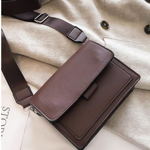 

on the new small bag female 2020 new wave ins wild wide shoulder strap small square bag retro single shoulder messenger ing