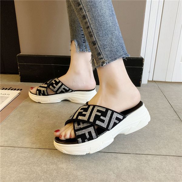 

FF Письмо Женские Дизайнерские Сандалии Слайд Дамы Роскошные Тапочки Летняя Мода