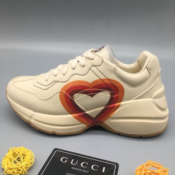 

2020 new p5high-quality women's casual sports shoes socks shoes couple models, fashionable wild flat shoes, box number 38-45