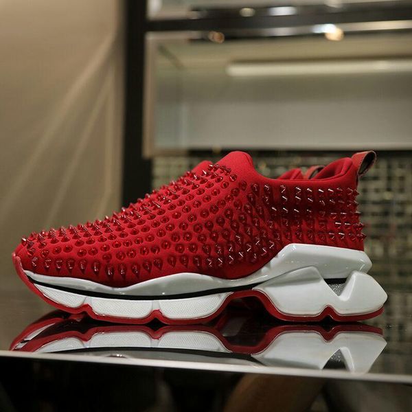 

rivet boots new reflective soft nail men and women track and field low-running shoes breathable fashion couple shoes 001, Black