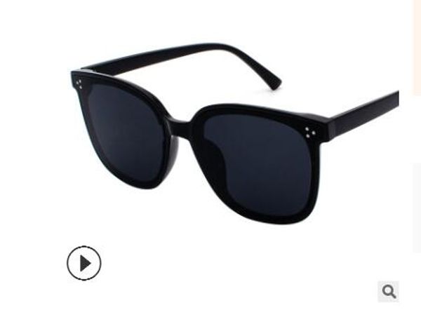 

new 2019 sunglasses female net red korean versionthe sars wth the beach men's sunglasses, White;black