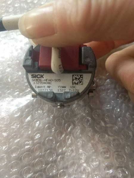 

100% tested work perfect for (sick skm36-hfao-s05)(sick srs50-hzao-s21 ident-nr. 1037395)(tyco v23401-t2629-e202 )