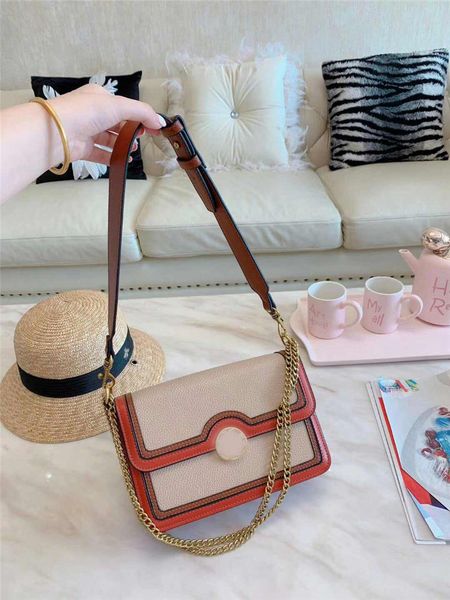 

2019 brand fashion designer woman bags Simple retro atmosphere chain pack fashion shoulder bag gift box