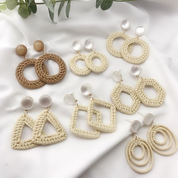 

woven net red earrings of the same type, simple, fashionable and versatile, showing thin face in autumn and winter, Golden;silver