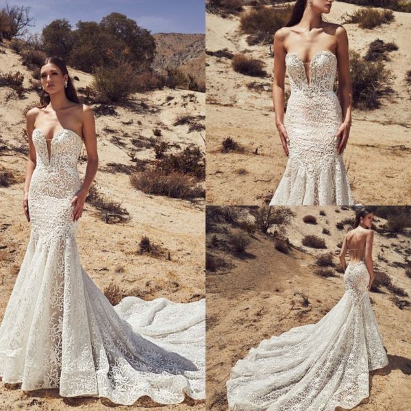 Calla Blanche 2019 Abiti da sposa in pizzo a sirena Sweetheart Corte dei treni Abito da sposa senza schienale Stile country Bohemian vestido de novia