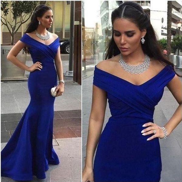 Barato Árabe Azul Real Sereia Principal Vestidos Off Shoulder Cetim Africano Longo Chão Comprimento Própria de Honra Vestidos de Convidados de Casamento Formal