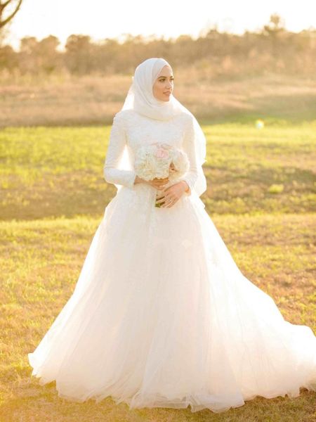 

latest luxurious saudi arabic muslim wedding dresses lace long sleeve tulle satin bridal wedding gowns vestido de novia bride dresses, White