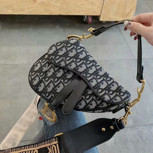 

2019 новые дизайнерские сумки из искусственной кожи модные женские сумки на ремне C