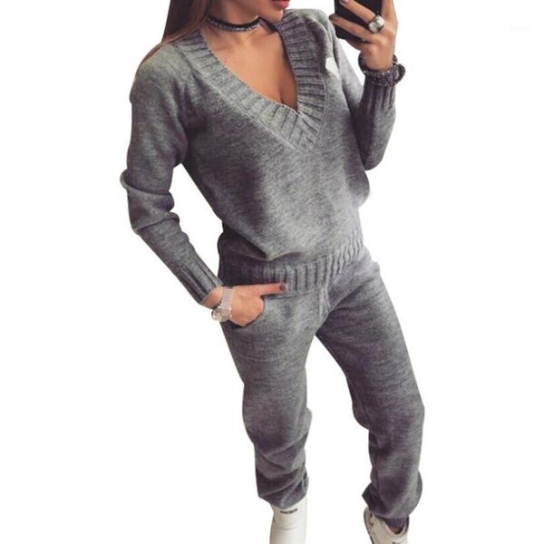 

tapakva winter woolen and cashmere knitted warm suit v-neck collar velvet sweater + mink cashmere trousers leisure two-piece1, Gray