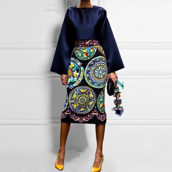 

vintage printed long-sleeved mid-length skirt suit 2019 summer and autumn new fashion temperament silky fabric comfortable flare, Black;gray