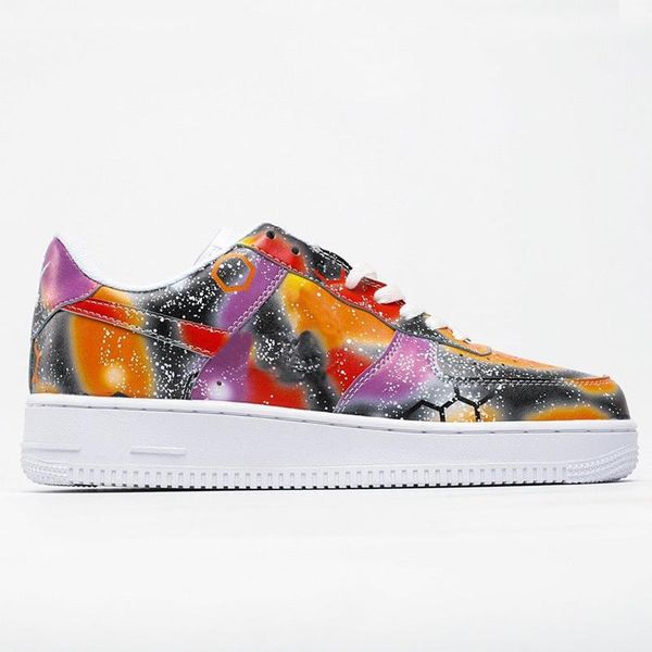 

2020 mens running shoes women skateboard shoes graffiti painted low leisure 1 07 athletes 1s designers casual shoes sports trainers sneakers