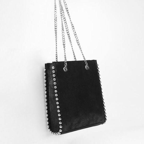 

2019 осень и зима новый прилив заклепки украшения хозяйственная сумка тотализатор женская сумка повседневная сумка цепь