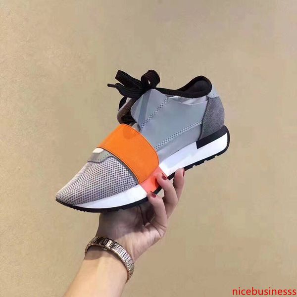 

2019 luxury design brand designer flats genuine leather men sneakers mens runners women skateboard casual shoes womens with bag