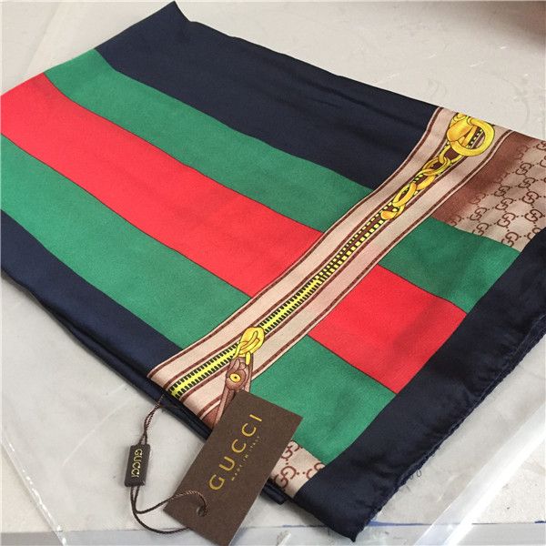 

Cachecóis silk88