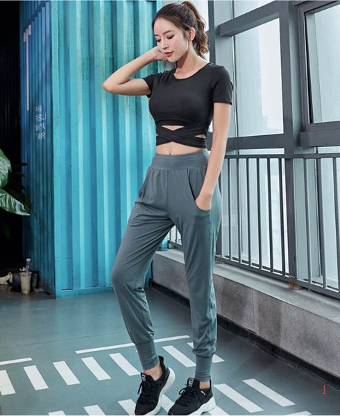 

women designer yoga suit fitness clothing summer fashion style sport yoga tees suits short slim breathable pants + lr200505