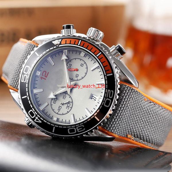 

o новый ходовой секундомер мужские часы водонепроницаемые модные наручные часы кварцевый календарь бизнес дешевые бренд мужские часы оптом, Slivery;brown