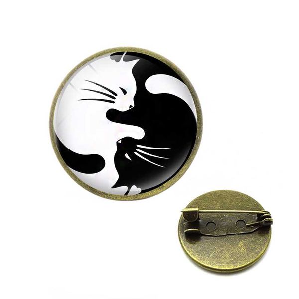 

witch cat brooches black and white yin yang pins moon and star hugging cat sleeping kitty brooch witchcraft magic lapel pins, Gray