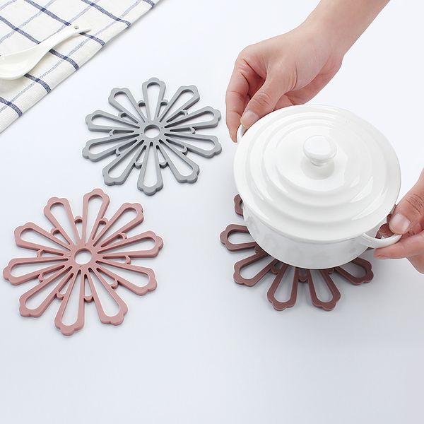

creative silicone insulated table mat anti-scalding heat-resistant household hollow sand pot saucer bowl cup cushion